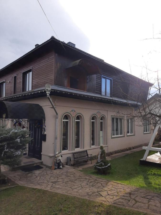 Садиба У Крайлюків Yaremche Exterior photo