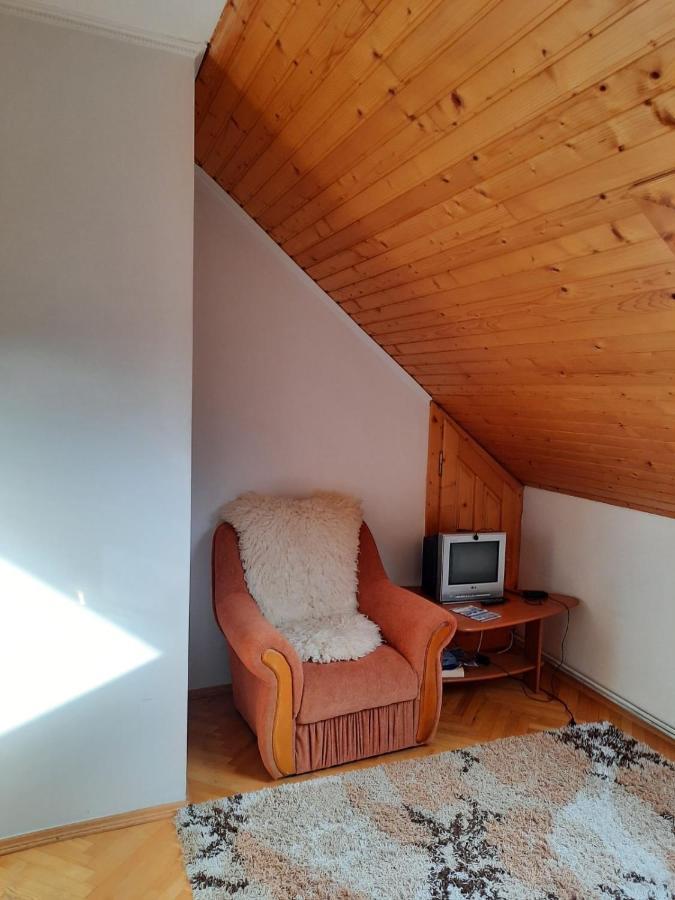 Садиба У Крайлюків Yaremche Exterior photo